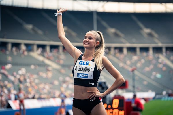 Alica Schmidt (SCC Berlin) waehrend der deutschen Leichtathletik-Meisterschaften im Olympiastadion am 25.06.2022 in Berlin